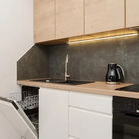 Appartement Lux With Parking, Ac & Balcony On Kepa Mieszczanska By Renters Prestige *